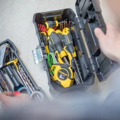 Stanley STST1-75515 Boîte à Outils Essential M 12,5". -Boîte à outils Soldes Boutique stst1 75515 boite a outils essential m 12 5q 1 3