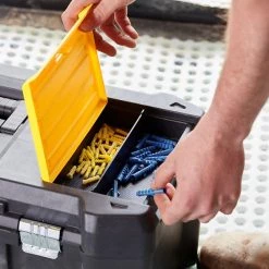 Stanley STST82976-1® Boîte à Outils Essentielle 26". 8 Stanley STST82976-1® Boîte à Outils Essentielle 26". -Boîte à outils Soldes Boutique stst82976 1r boite a outils essentielle 26q 1 2